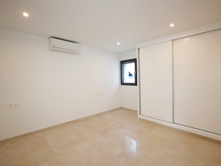 Villa for Sale in Calpe, Alicante 35