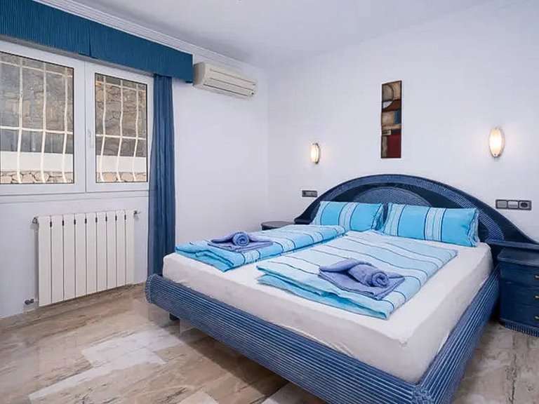 Villa for Sale in Moraira, Alicante 15