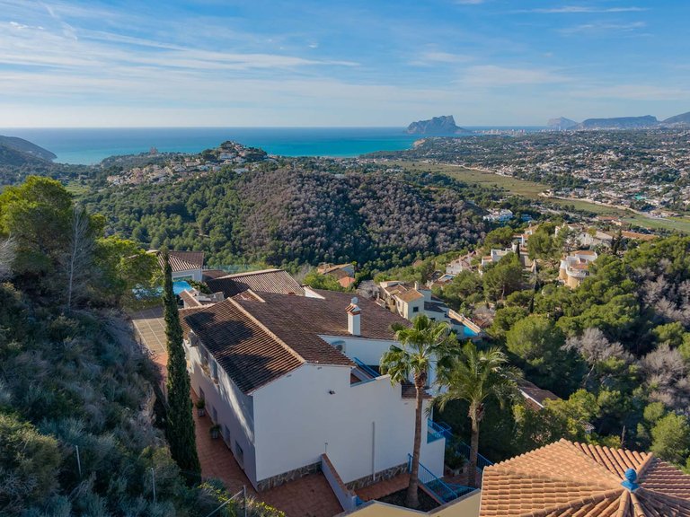 Villa for Sale in Moraira, Alicante 1