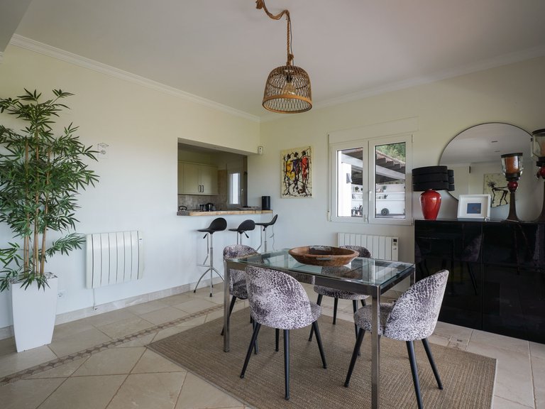 Villa for Sale in Pedreguer, Alicante 21