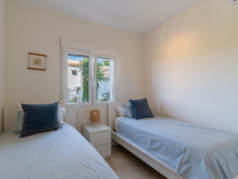 Villa for Sale in Pedreguer, Alicante 36