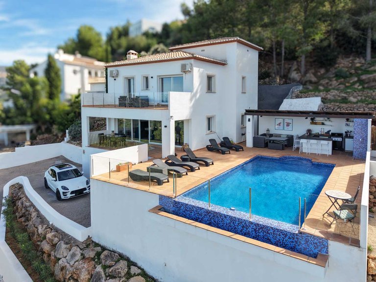 Villa for Sale in Pedreguer, Alicante 42