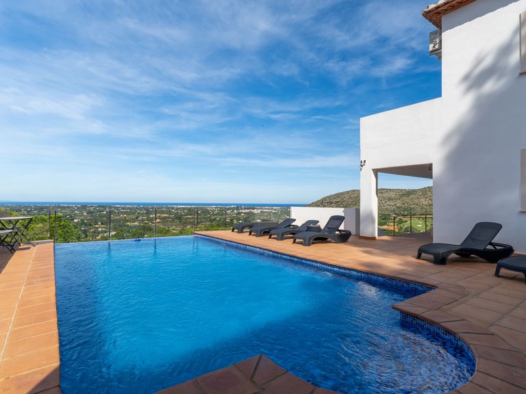 Villa for Sale in Pedreguer, Alicante 7