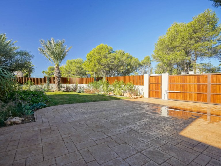 Villa for Sale in Javea, Alicante 35