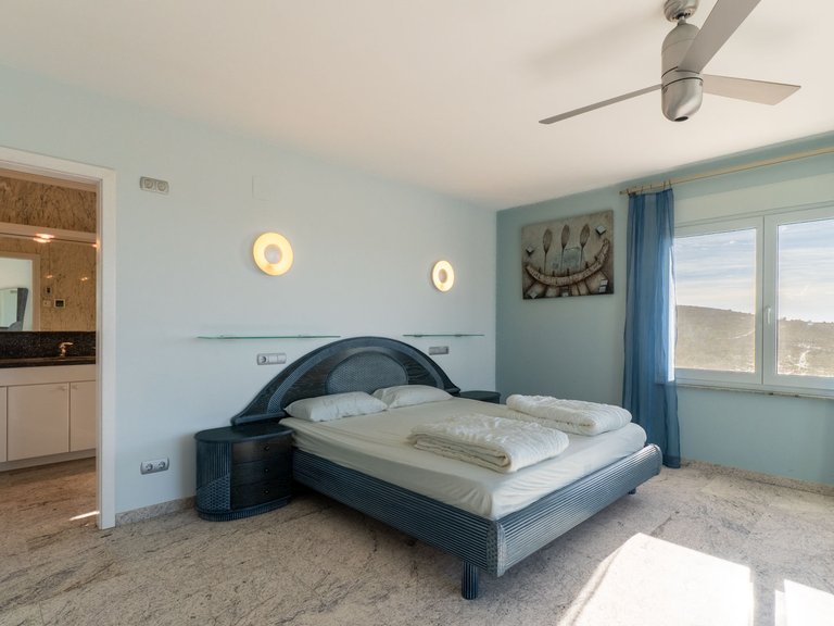 Villa for Sale in Moraira, Alicante 16