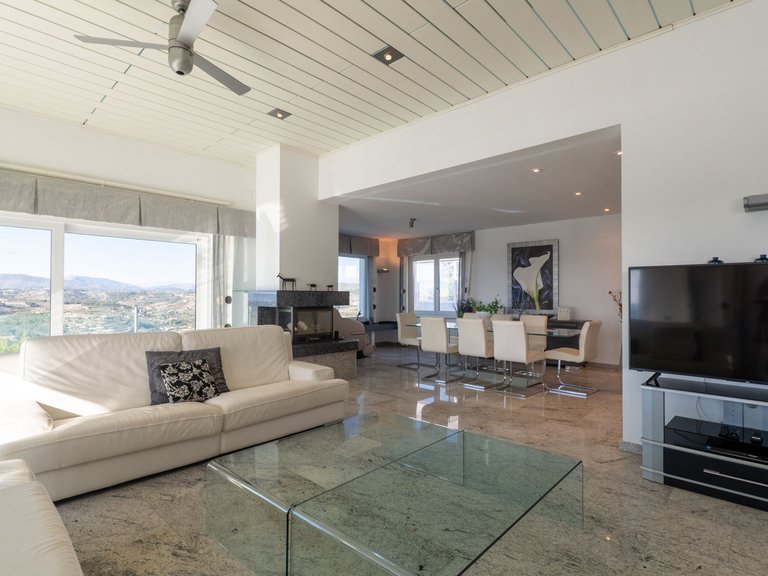 Villa for Sale in Moraira, Alicante 13
