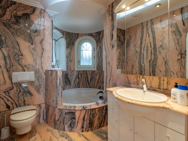 Villa for Sale in Benissa, Alicante 39