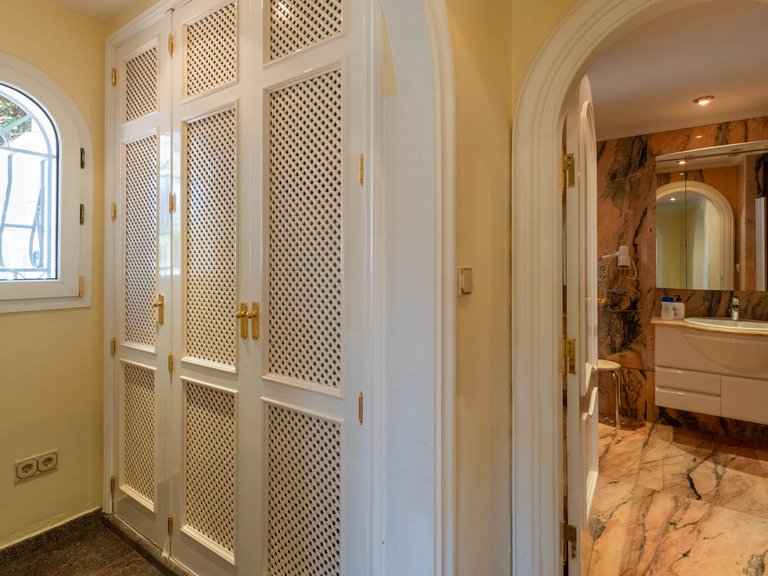 Villa for Sale in Benissa, Alicante 15