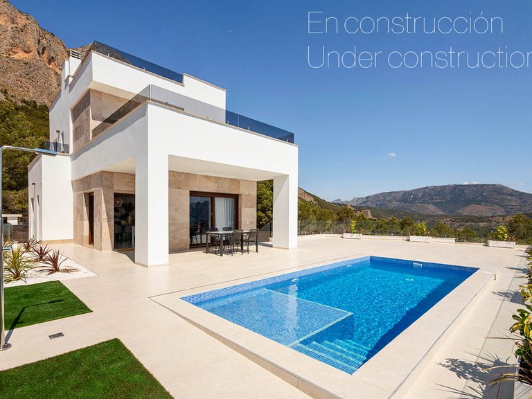 Villa for Sale in Polop, Alicante 1