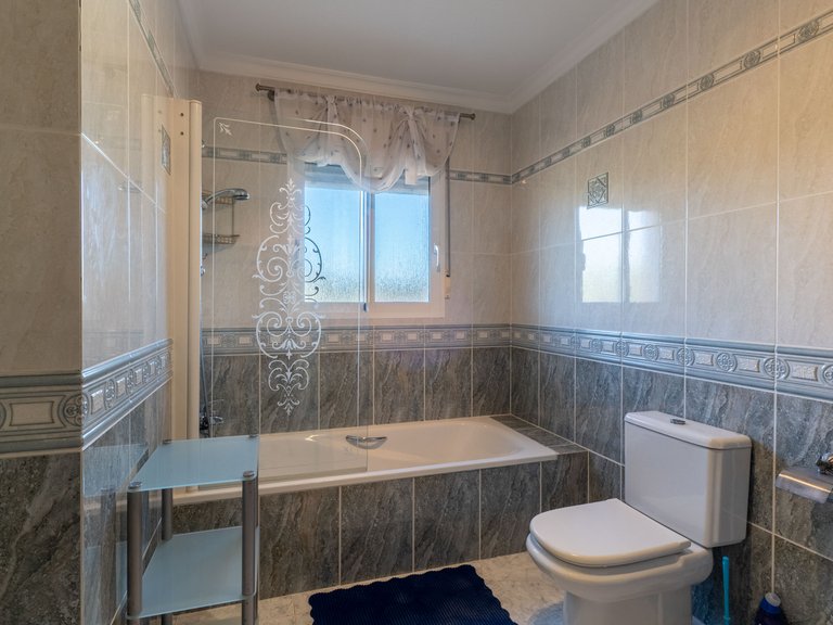 Villa for Sale in Jalón, Alicante 14