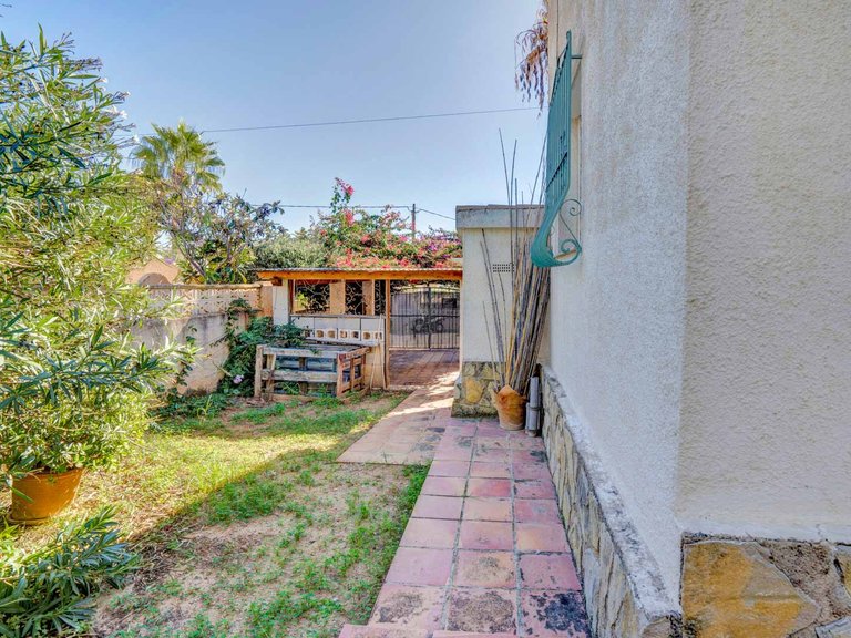 Villa for Sale in Calpe, Alicante 38