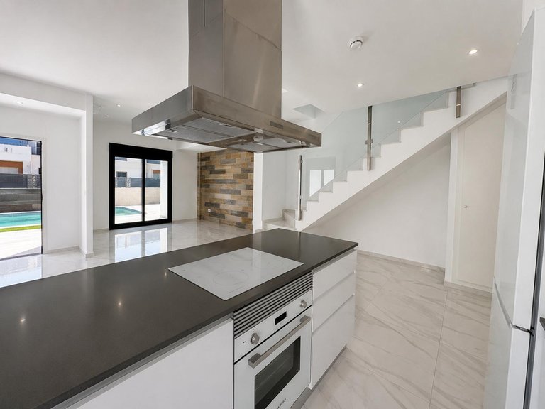 Villa for Sale in Polop, Alicante 2