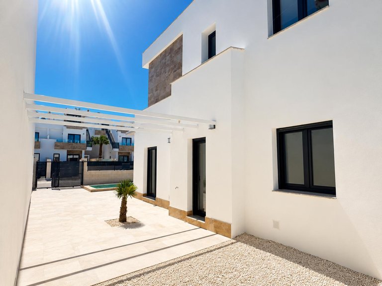Villa for Sale in Polop, Alicante 14