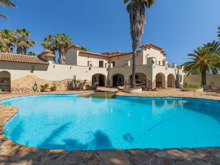 Villa for Sale in Ondara, Alicante 2