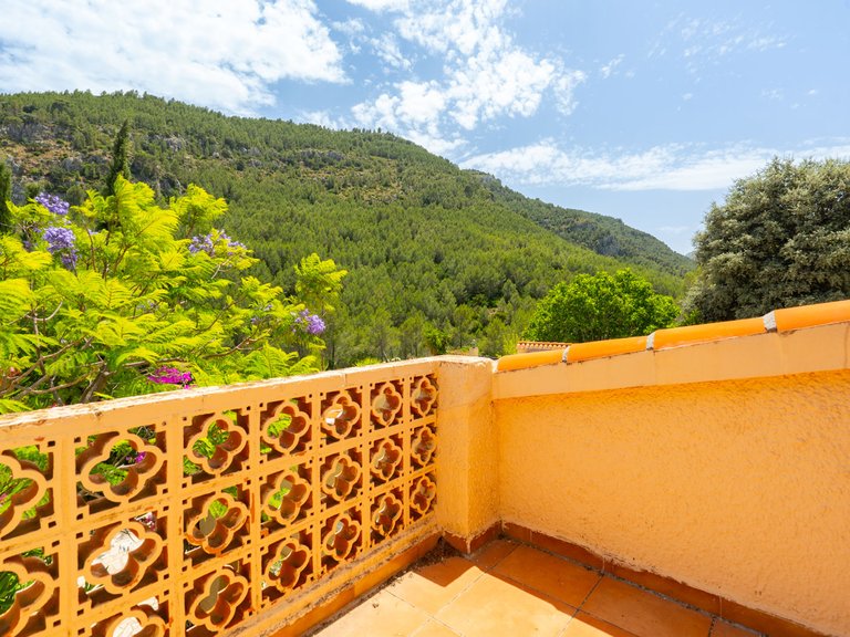 Villa for Sale in Castell De Castells, Alicante 40