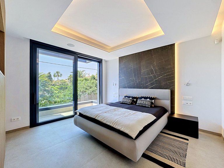 Villa for Sale in Calpe, Alicante 28