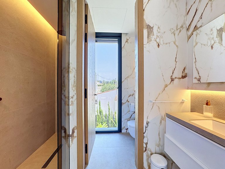 Villa for Sale in Calpe, Alicante 35