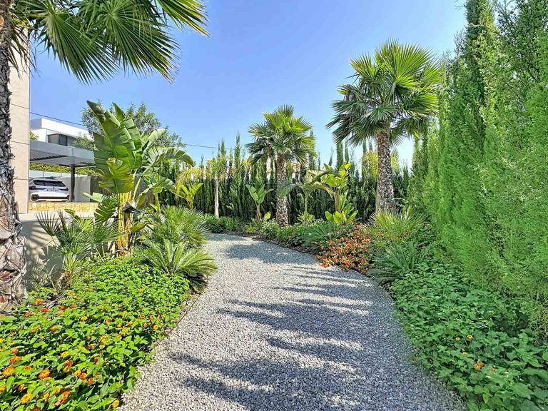 Villa for Sale in Calpe, Alicante 50