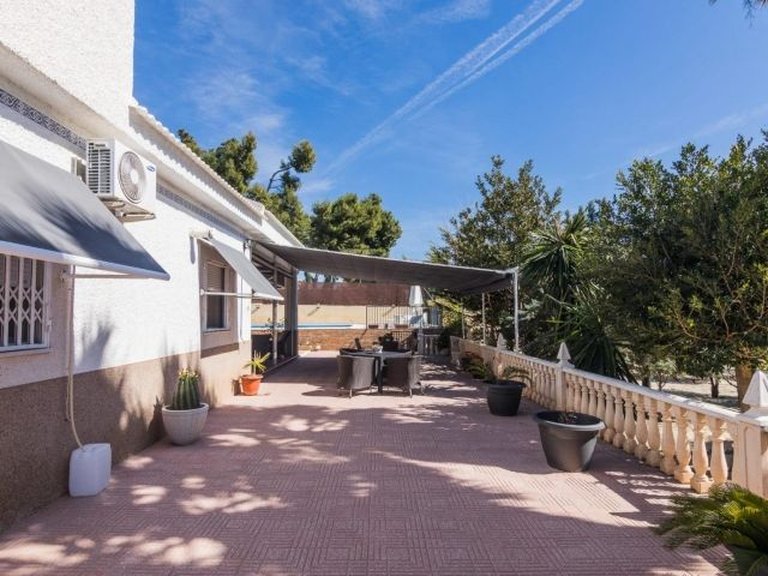 Villa for Sale in Costa Blanca Elche, Alicante 7