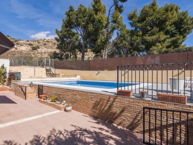 Villa for Sale in Costa Blanca Elche, Alicante 12