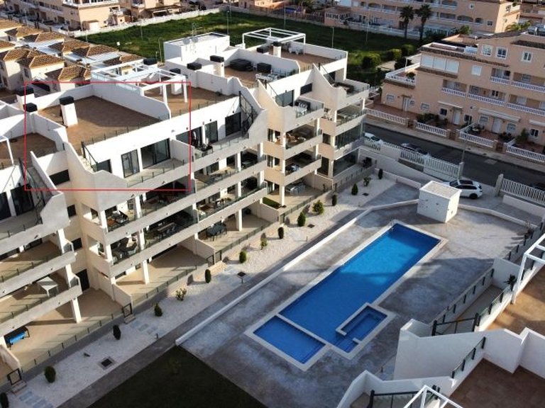 Apartment for Sale in Costa Blanca Orihuela Costa, Alicante 1