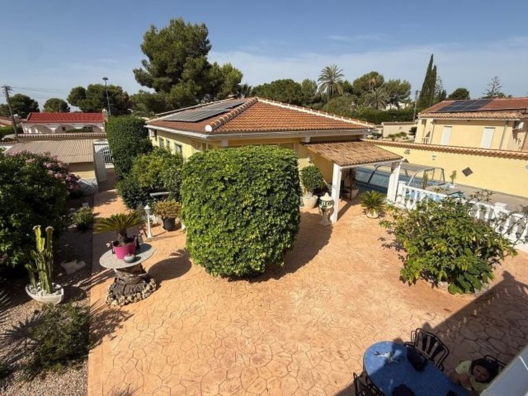 Villa for Sale in Inland Pinar De Campoverde, Alicante 18