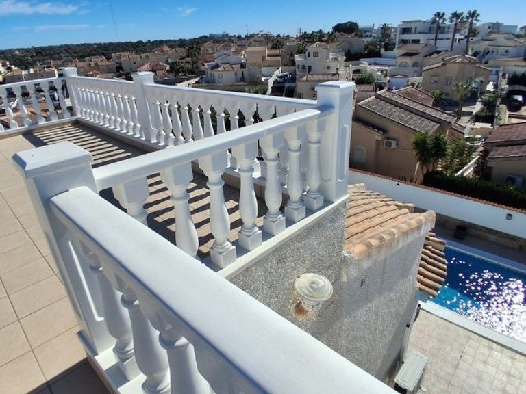 Villa for Sale in Inland Rojales, Alicante 40