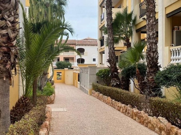 Apartment for Sale in Costa Blanca Torrevieja, Alicante 3