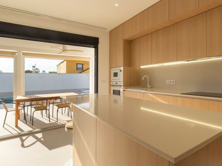 Villa for Sale in Costa Blanca Torrevieja, Alicante 12