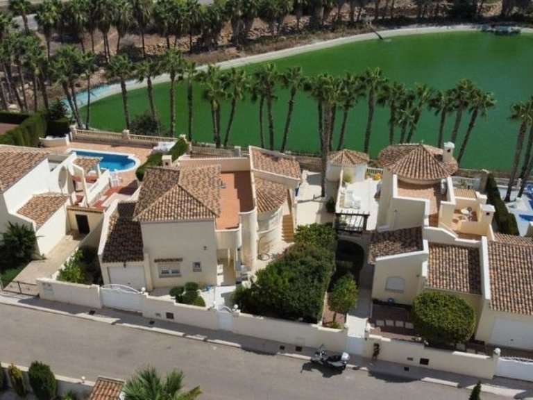 Villa for Sale in Costa Blanca Orihuela Costa, Alicante 7