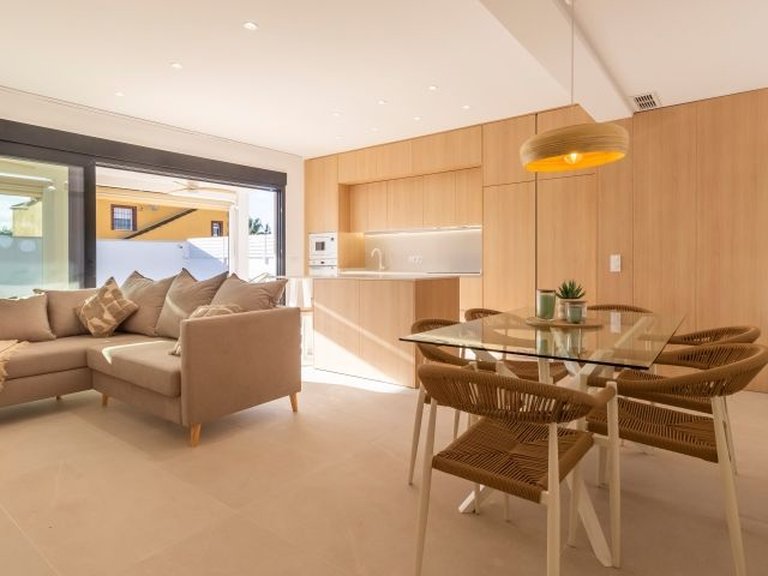 Villa for Sale in Costa Blanca Torrevieja, Alicante 9