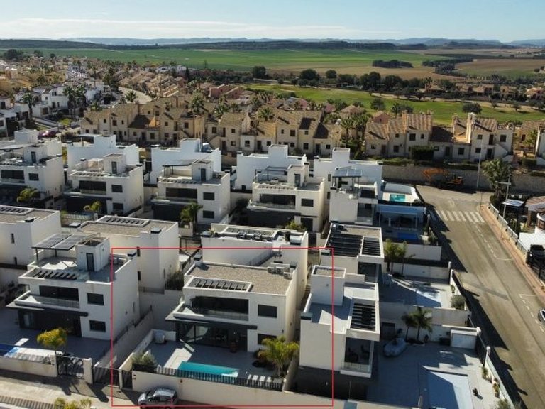 Villa for Sale in Inland Algorfa, Alicante 3