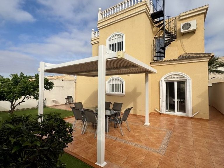 Villa for Sale in Costa Blanca Torrevieja, Alicante 2