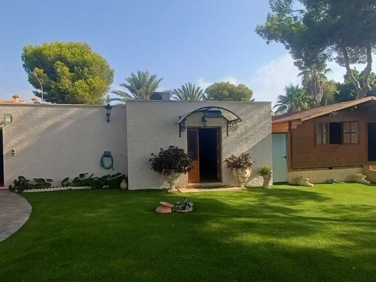 Villa for Sale in Costa Blanca Orihuela Costa, Alicante 35