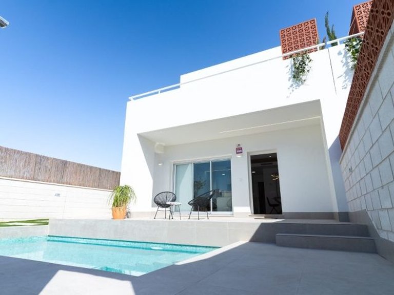 Villa for Sale in Pilar De La Horadada, Alicante 4