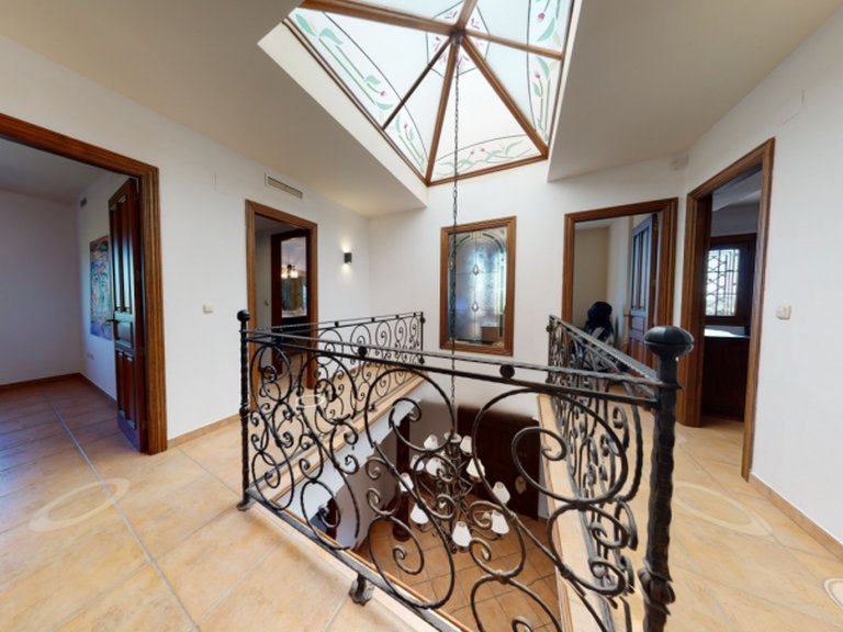 Villa for Sale in Elche, Alicante 34