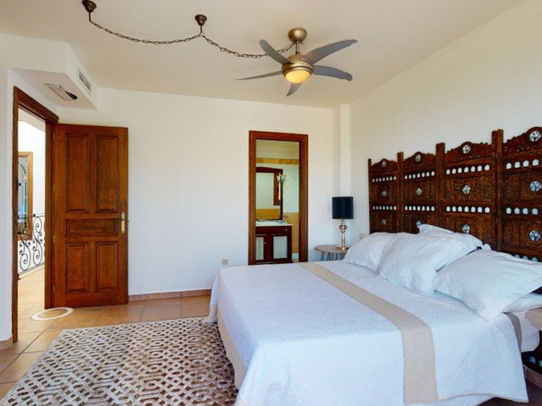 Villa for Sale in Costa Blanca Elche, Alicante 28