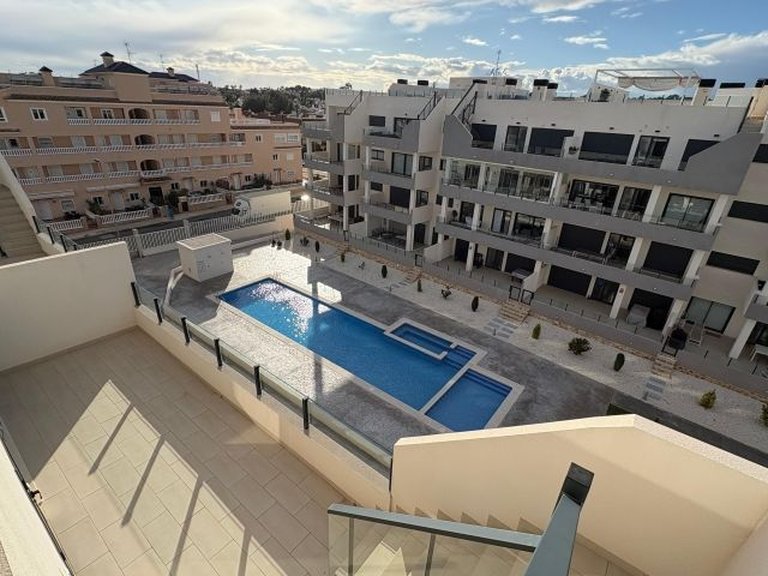 Apartment for Sale in Costa Blanca Orihuela Costa, Alicante 6