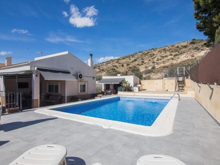 Villa for Sale in Costa Blanca Elche, Alicante 1
