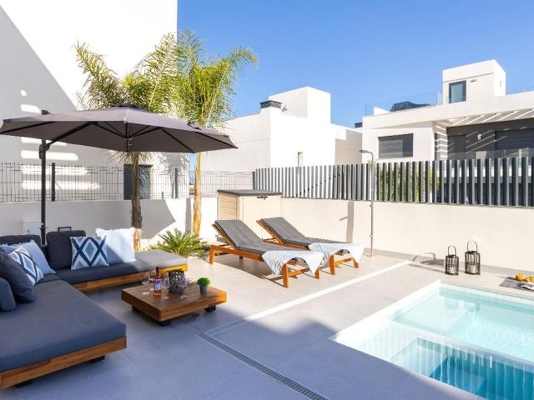 Villa for Sale in Inland Algorfa, Alicante 15