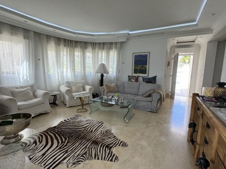 Villa for Sale in Costa Blanca Orihuela Costa, Alicante 36