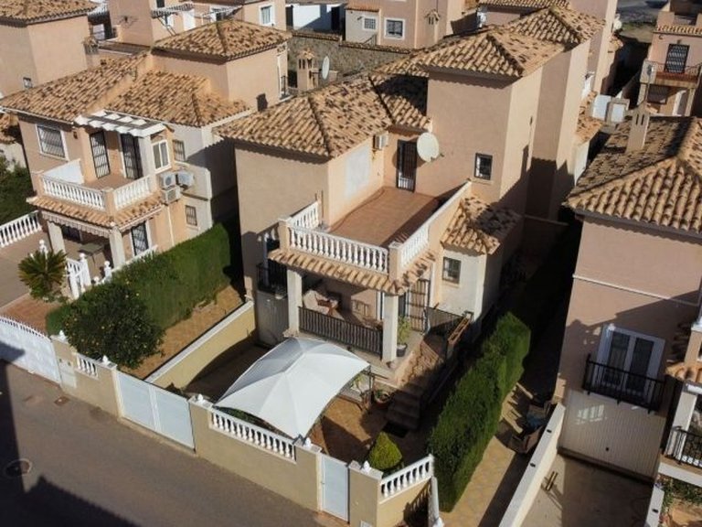 Villa for Sale in Costa Blanca Orihuela Costa, Alicante 4