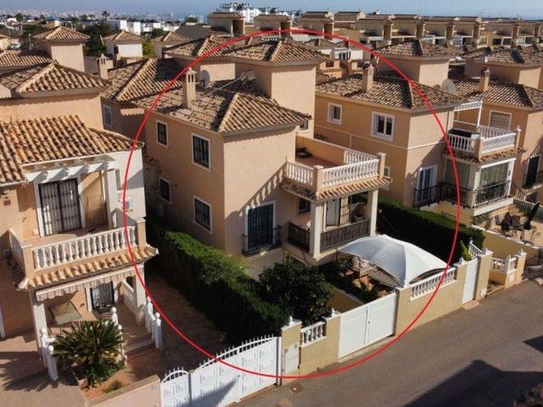 Villa for Sale in Costa Blanca Orihuela Costa, Alicante 1
