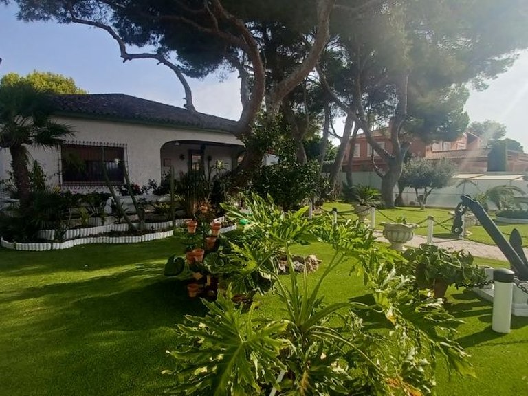 Villa for Sale in Costa Blanca Orihuela Costa, Alicante 40