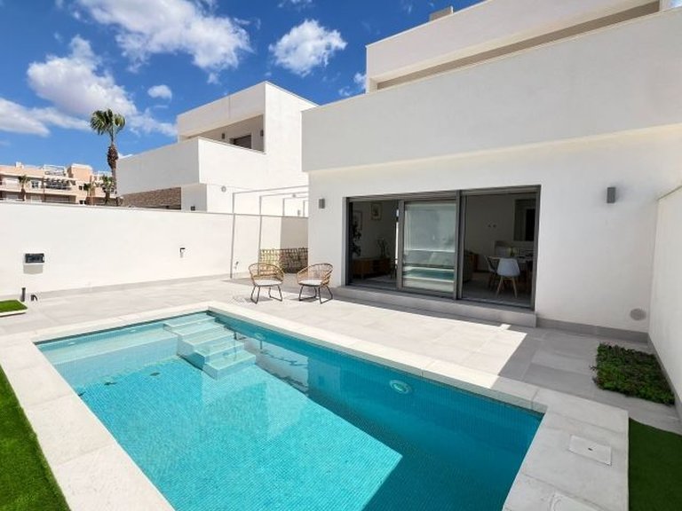 Villa for Sale in Costa Blanca Orihuela Costa, Alicante 1