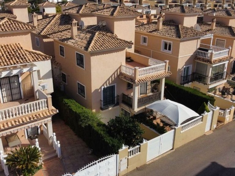 Villa for Sale in Costa Blanca Orihuela Costa, Alicante 2
