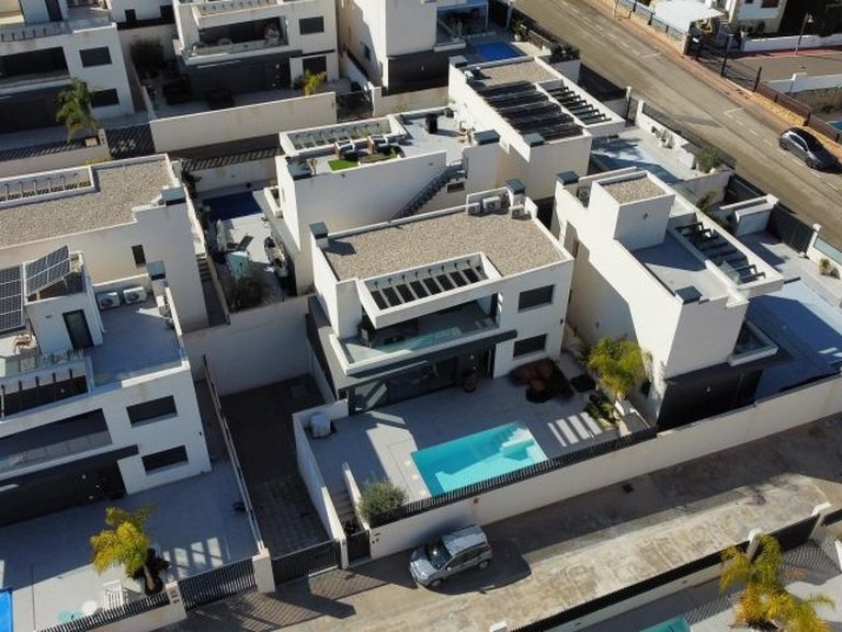 Villa for Sale in Inland Algorfa, Alicante 11