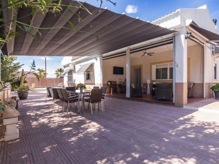 Villa for Sale in Costa Blanca Elche, Alicante 13