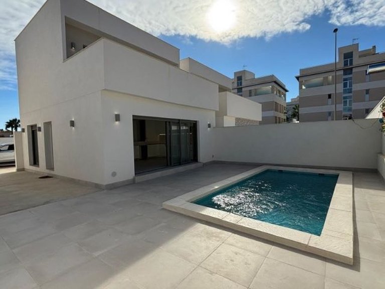 Villa for Sale in Costa Blanca Orihuela Costa, Alicante 9