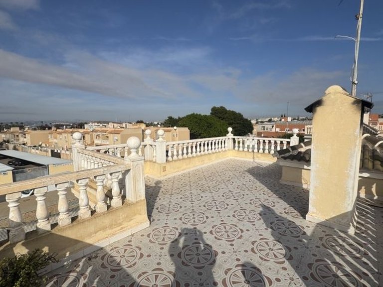 Villa for Sale in Costa Blanca Torrevieja, Alicante 40